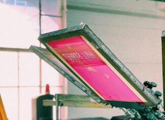 How Screen Printing Transforms Simple Products