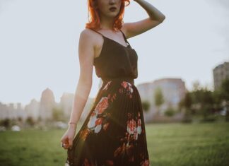 How to Wear a Midi Dress: Styling Tips for Every Season and Occasion