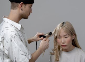 Effortless Curls, Endless Style: Your Complete Guide to the Perfect Hair Curler