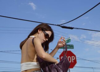 How a Single Y2K Belt Can Transform Your Entire Outfit