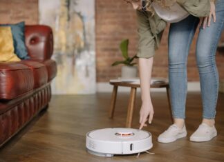 The Rise of Smart Cleaning: How Robot Vacuums Are Transforming Home Maintenance
