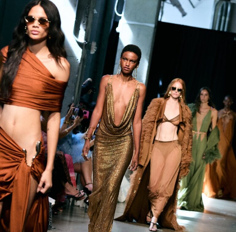 ⭐️(Available Now) Bronx & Banco