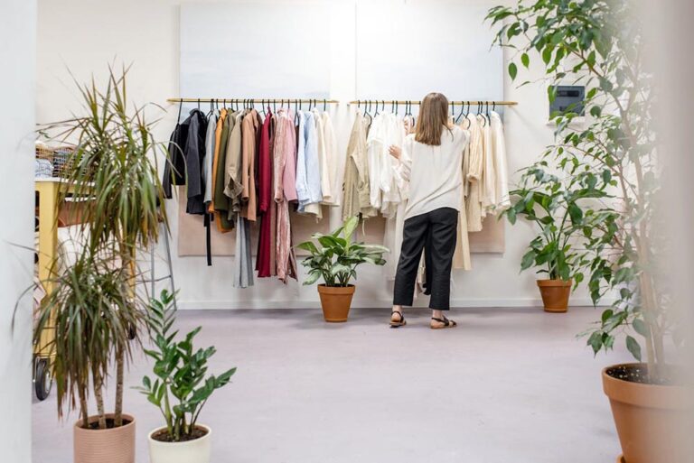 Wear It Longer, Waste Less: How Eco-Friendly Fabric Care Powers Sustainable Fashion