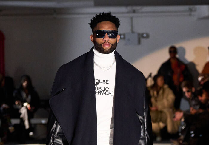 Public Servce F26 017