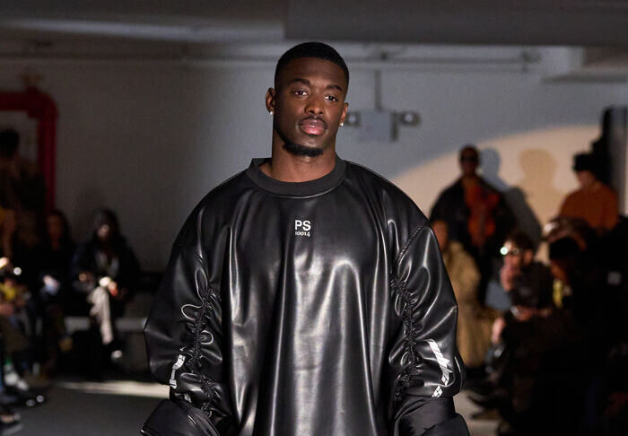 Public Servce F26 018