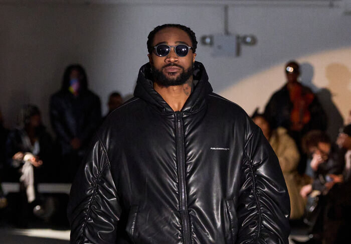 Public Servce F26 022