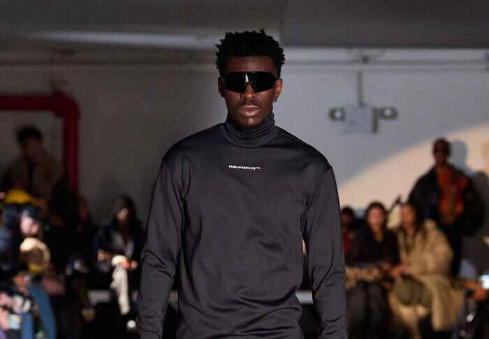 Public Servce F26 024