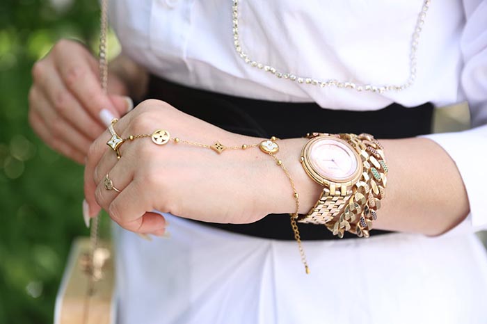 The Jewelry Trend That's Quietly Replacing Your Favorite Bracelet