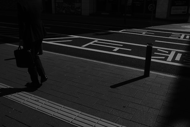 Travel Backpacks vs Leather Briefcases: Which One Actually Suits Your Lifestyle?