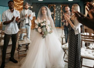 The Secret Behind Stunning Weddings: Choosing the Right Dress