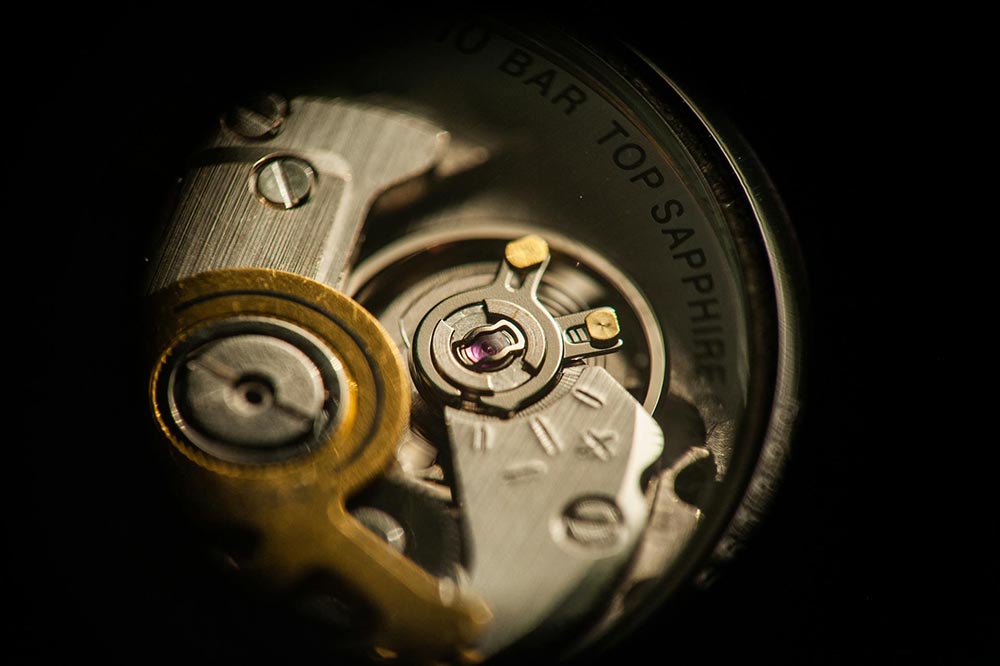 From Quartz to Automatic Watches: Is the Switch Worth It?