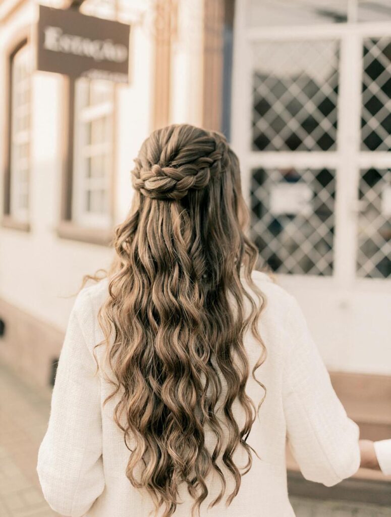 Long Hair Inspiration: Trendy Styles and Ideas to Transform Your Look