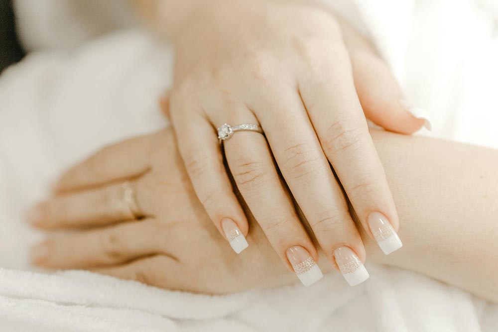 Russian vs Classic Manicure: What’s the Real Difference?