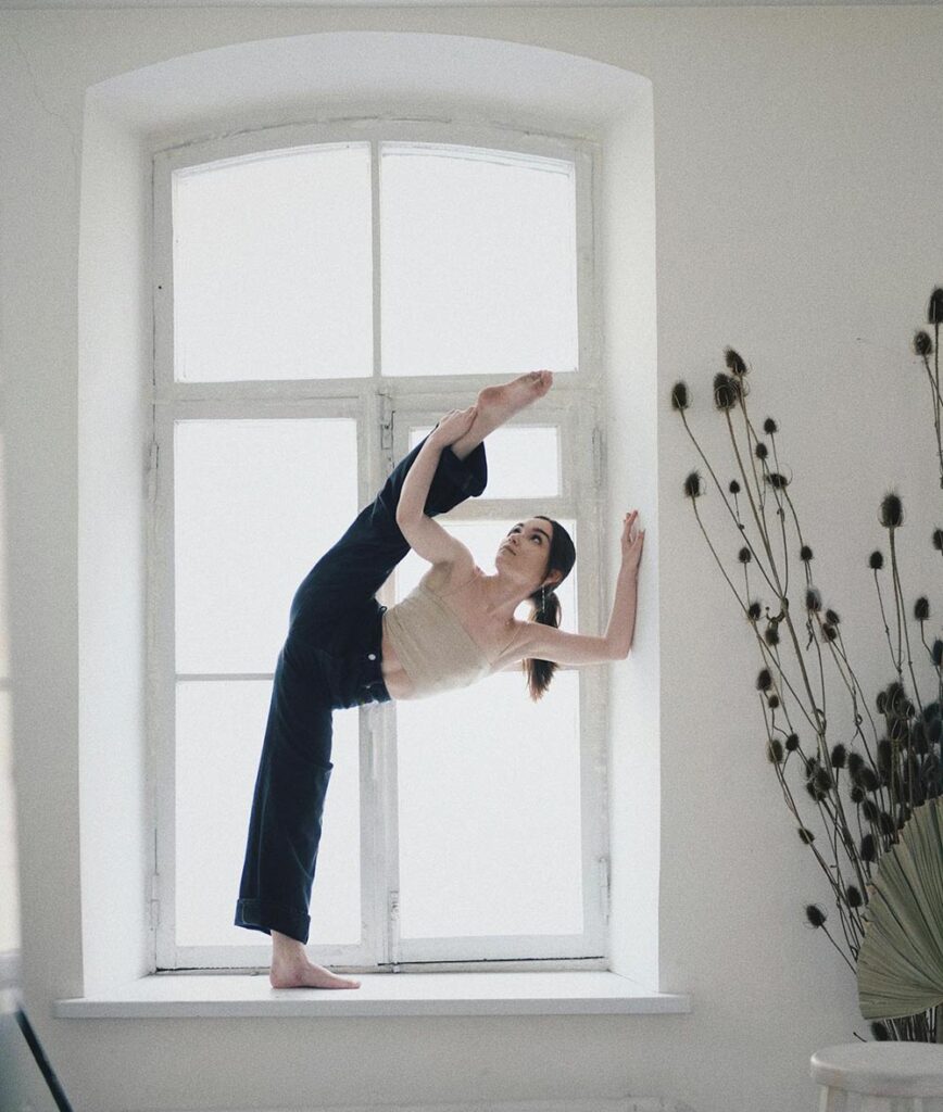 2026 Athleisure Revival: Why Flared Leggings and Wide Leg Sets Are Defining the Everyday Uniform