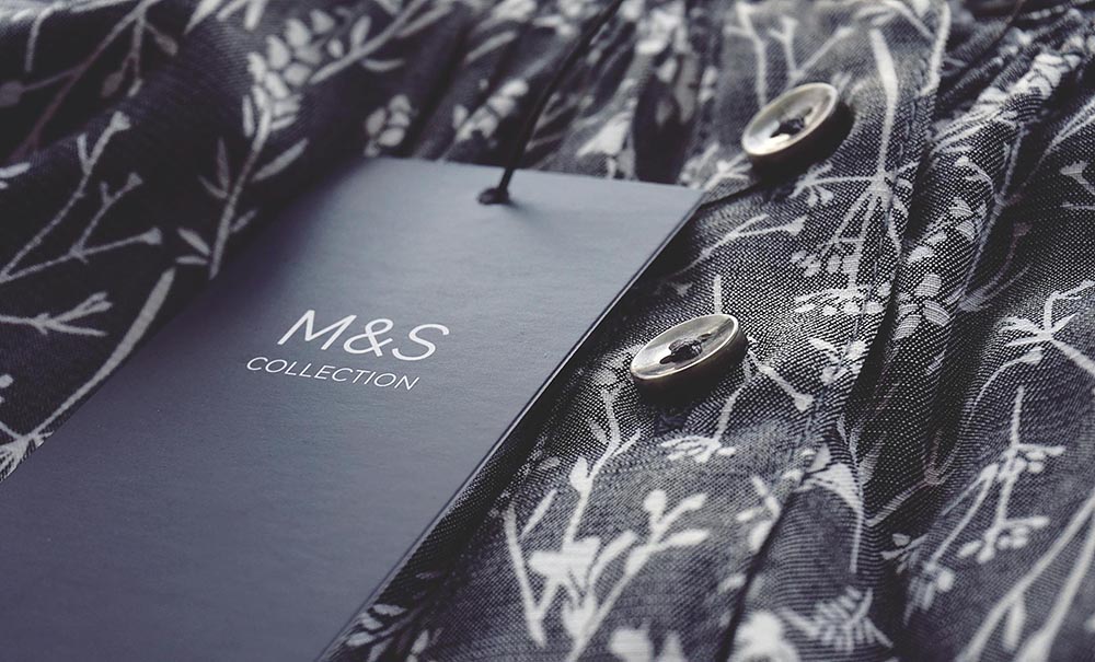 From Runway Vision to Brand Detail: Why Labels and Patches Matter in Fashion