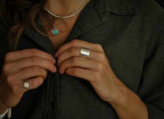 Why Stainless Steel Jewelry Is Taking Over Modern Fashion