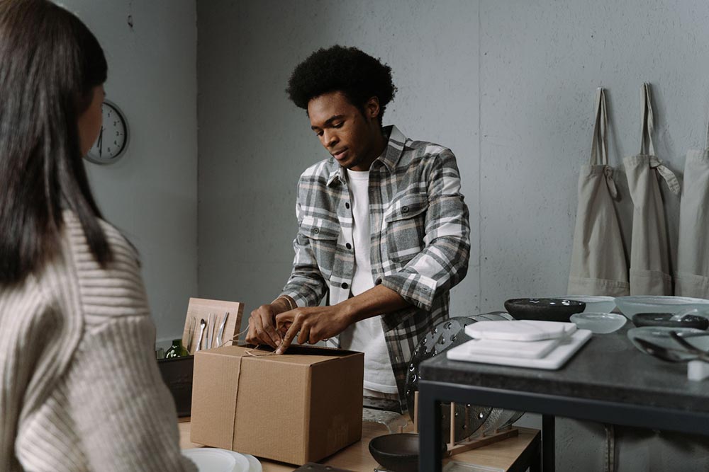 Top Custom Packaging Solutions for Clothing Brands: 5 Budget-Friendly Providers