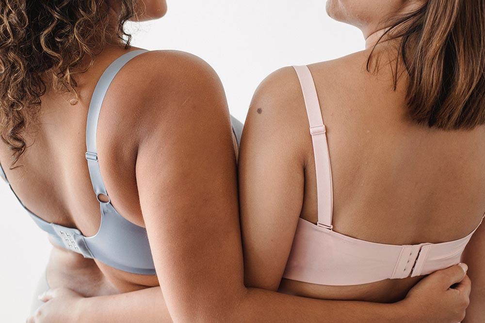 How to Pick Runway-Day Bras when You're DD Plus