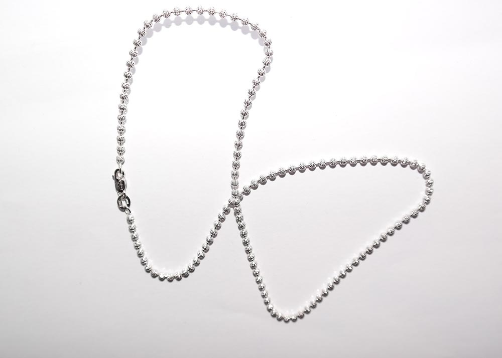 How to Preserve the Value of Designer Jewelry Before Selling It
