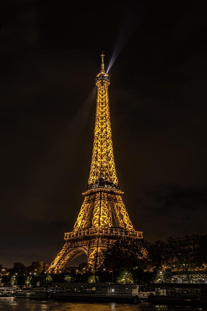 La_tour_Effeil_de_nuit copy