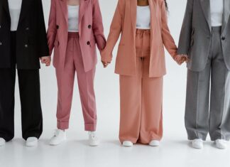 How to Write Seedance 2.5 Prompts That Keep Faces and Outfits Consistent