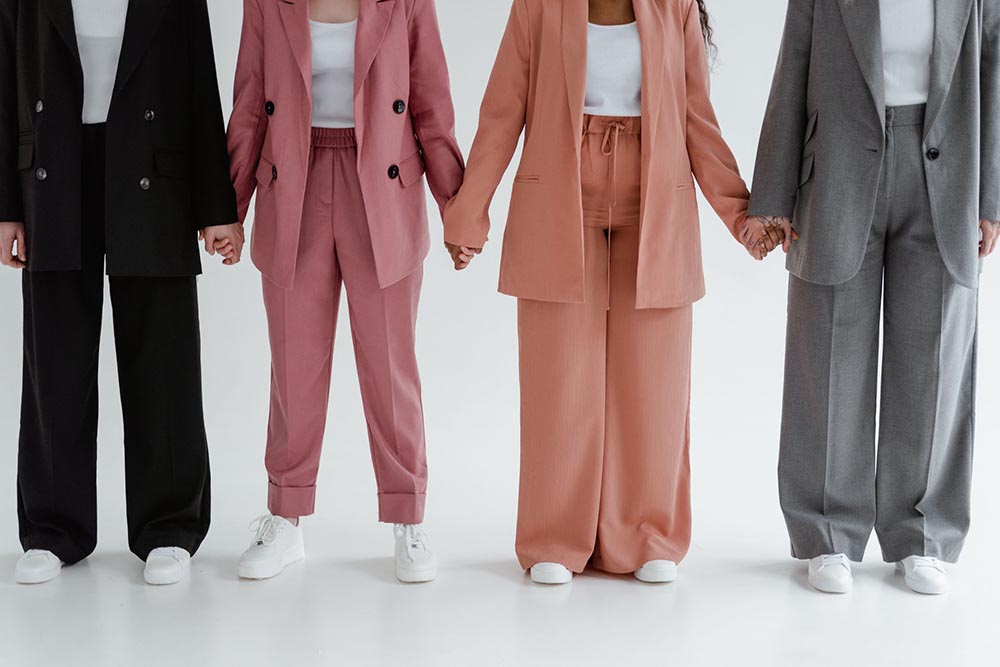 How to Write Seedance 2.5 Prompts That Keep Faces and Outfits Consistent