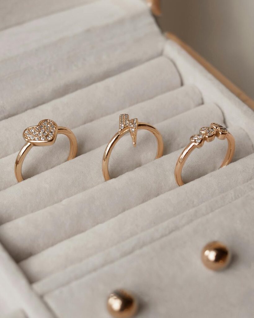 How to Stack Wedding Rings Without Losing Your Personal Style