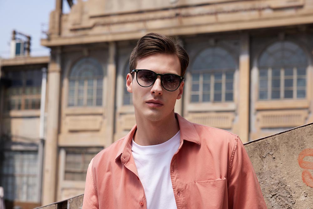 Men's Fashion: Building a Stylish and Practical Wardrobe