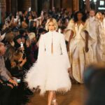 PARIS FASHION WEEK SHOW